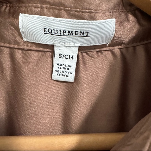Equipment Leema Bronze Metallic Button Down Top - Picture 3 of 6